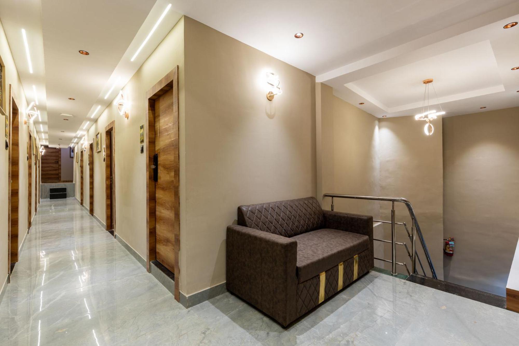 Hotel Zara International Мумбаи Экстерьер фото