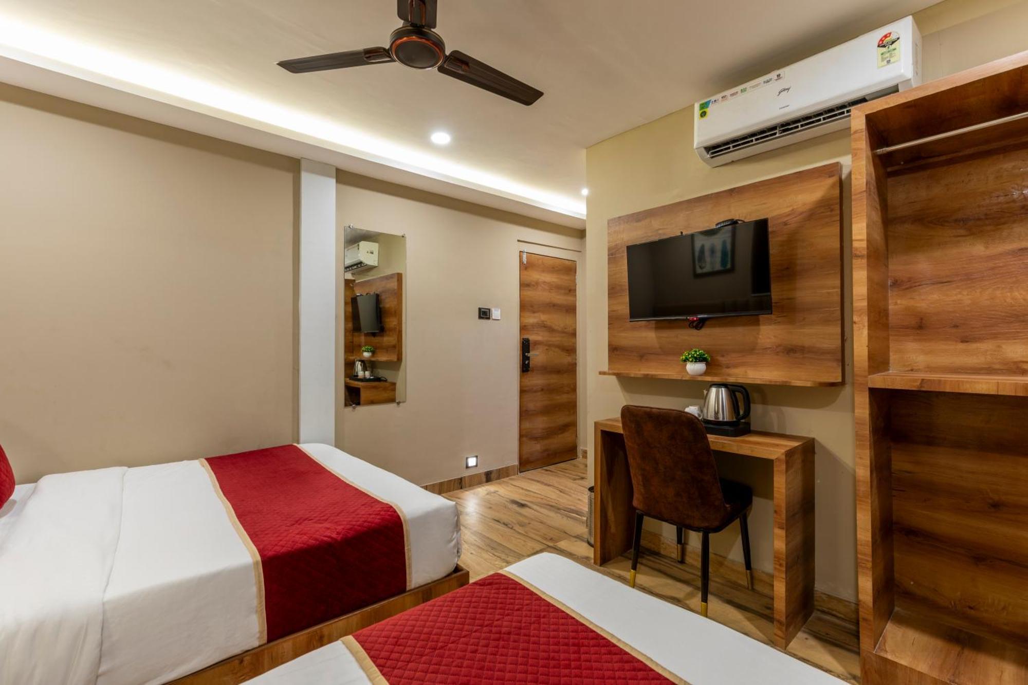 Hotel Zara International Мумбаи Экстерьер фото